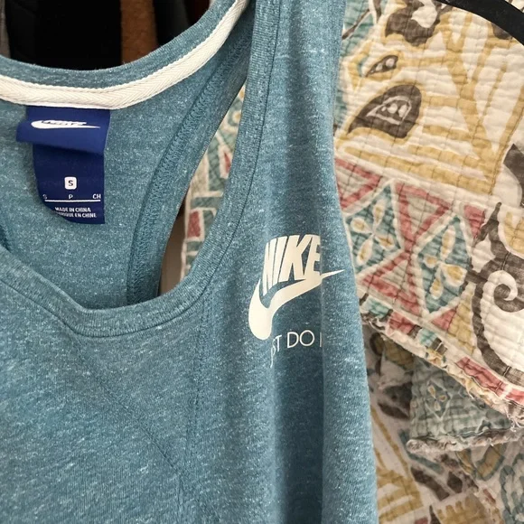 Nike - Blue Tank - Picture 2 of 3